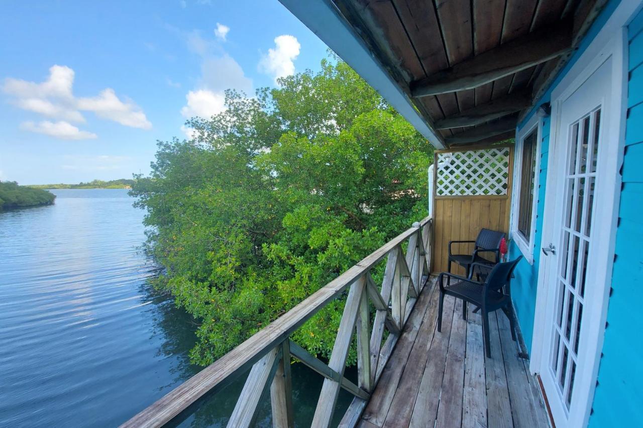 The Sunsetter Bed & Breakfast Bocas del Toro Exterior photo