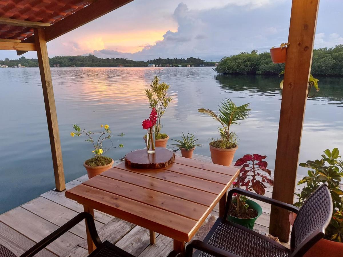 The Sunsetter Bed & Breakfast Bocas del Toro Exterior photo