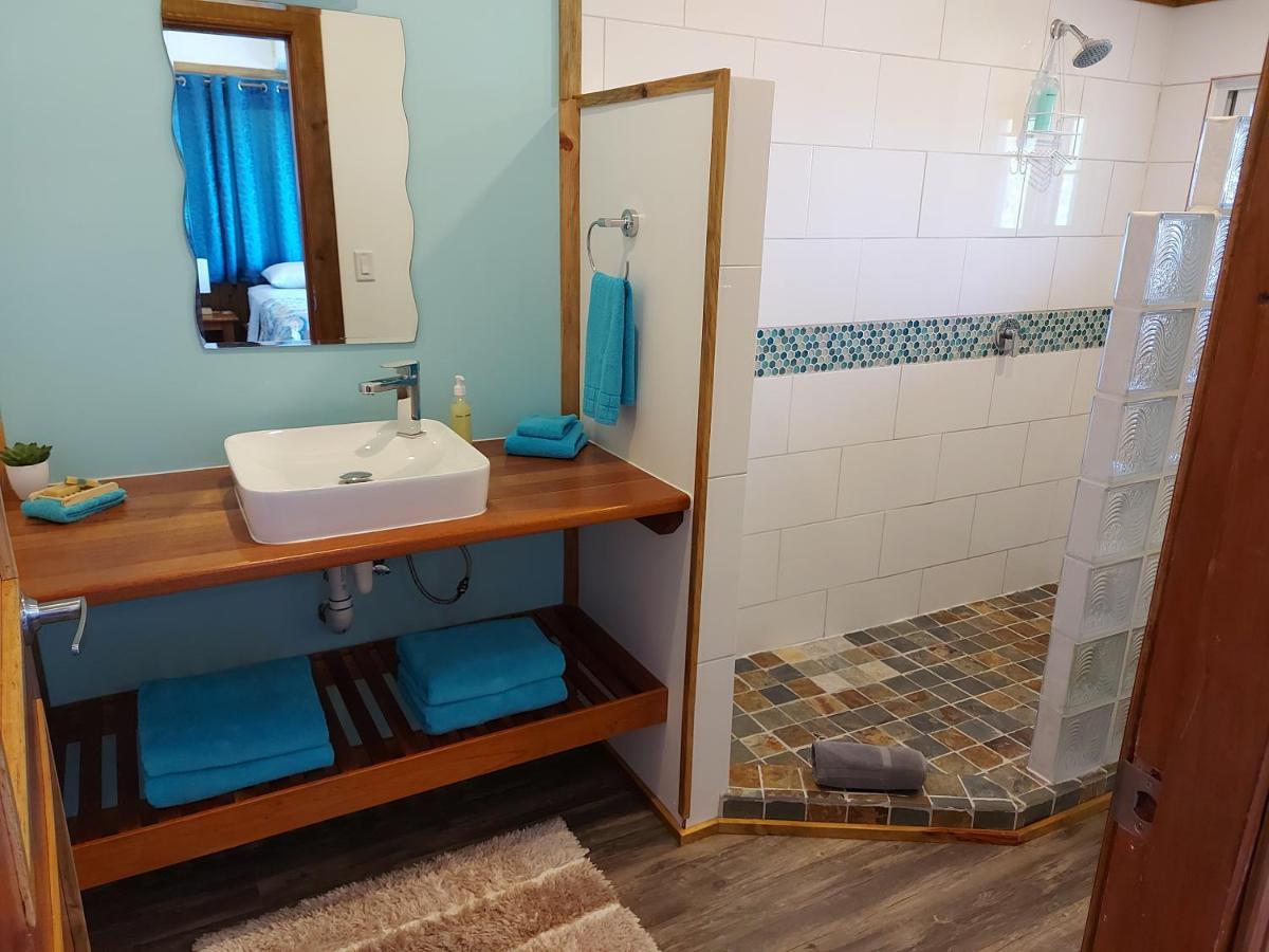 The Sunsetter Bed & Breakfast Bocas del Toro Exterior photo